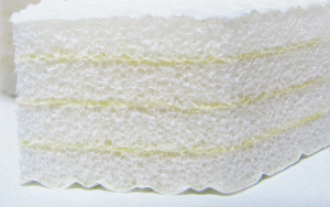 多層構造で、子どもの歩行音などをカット。