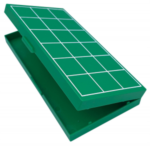 台が折りたためて、駒を収納できる！