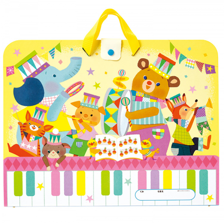 園で作った絵や製作物をファイルします。持ち手が付いているので、そのまま持ち帰ることができます。