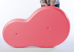 裏面に空気が抜ける孔があります