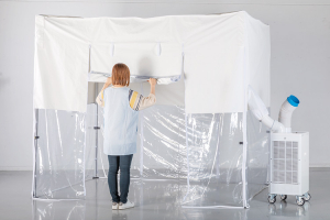 ▲出入口は２か所あります。チャックで開閉します。